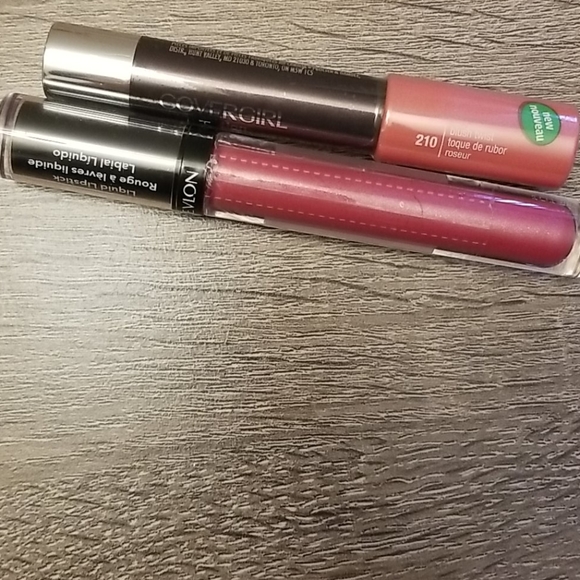 Revlon Other - Liquid lipstick and gloss balm